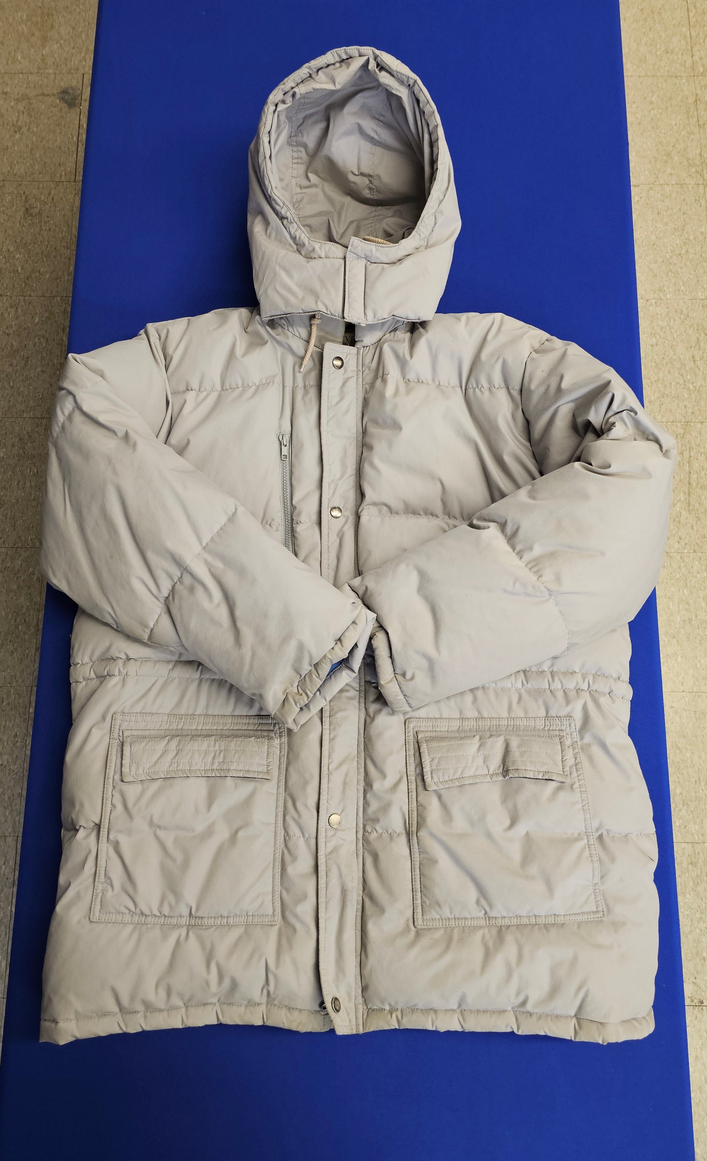 Vintage Universal Coat Company Puffer Jacket (Experienced)