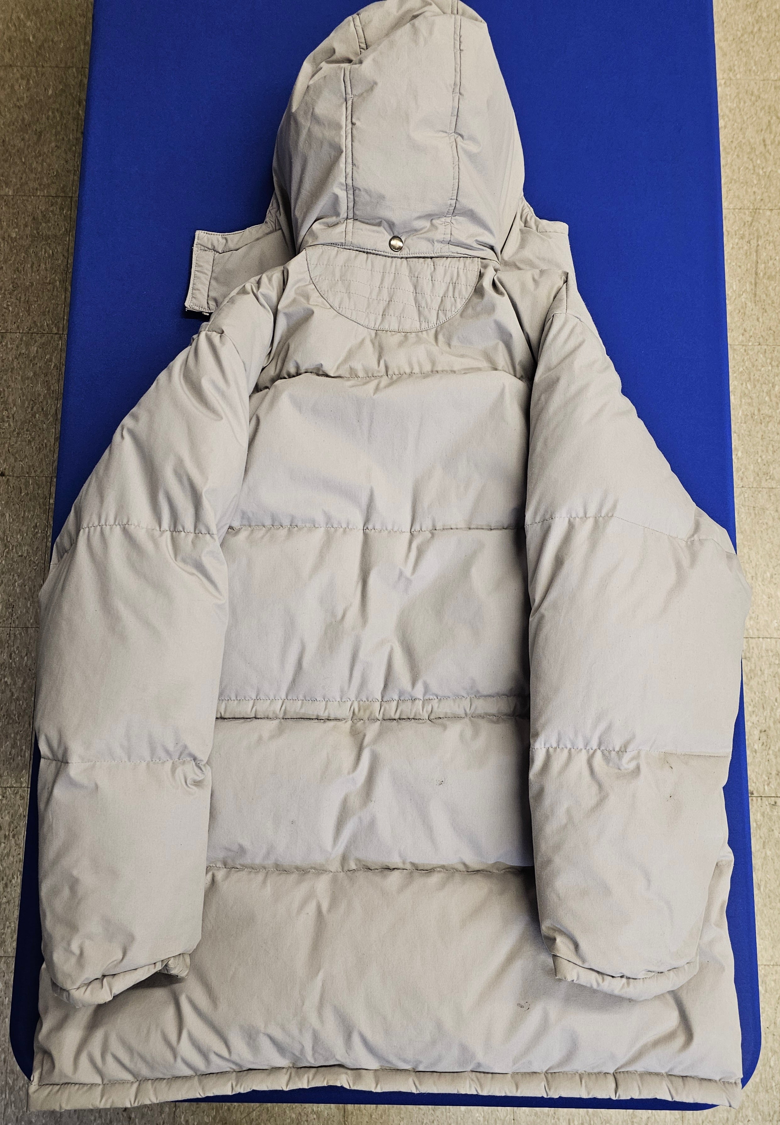 Vintage Universal Coat Company Puffer Jacket (Experienced)